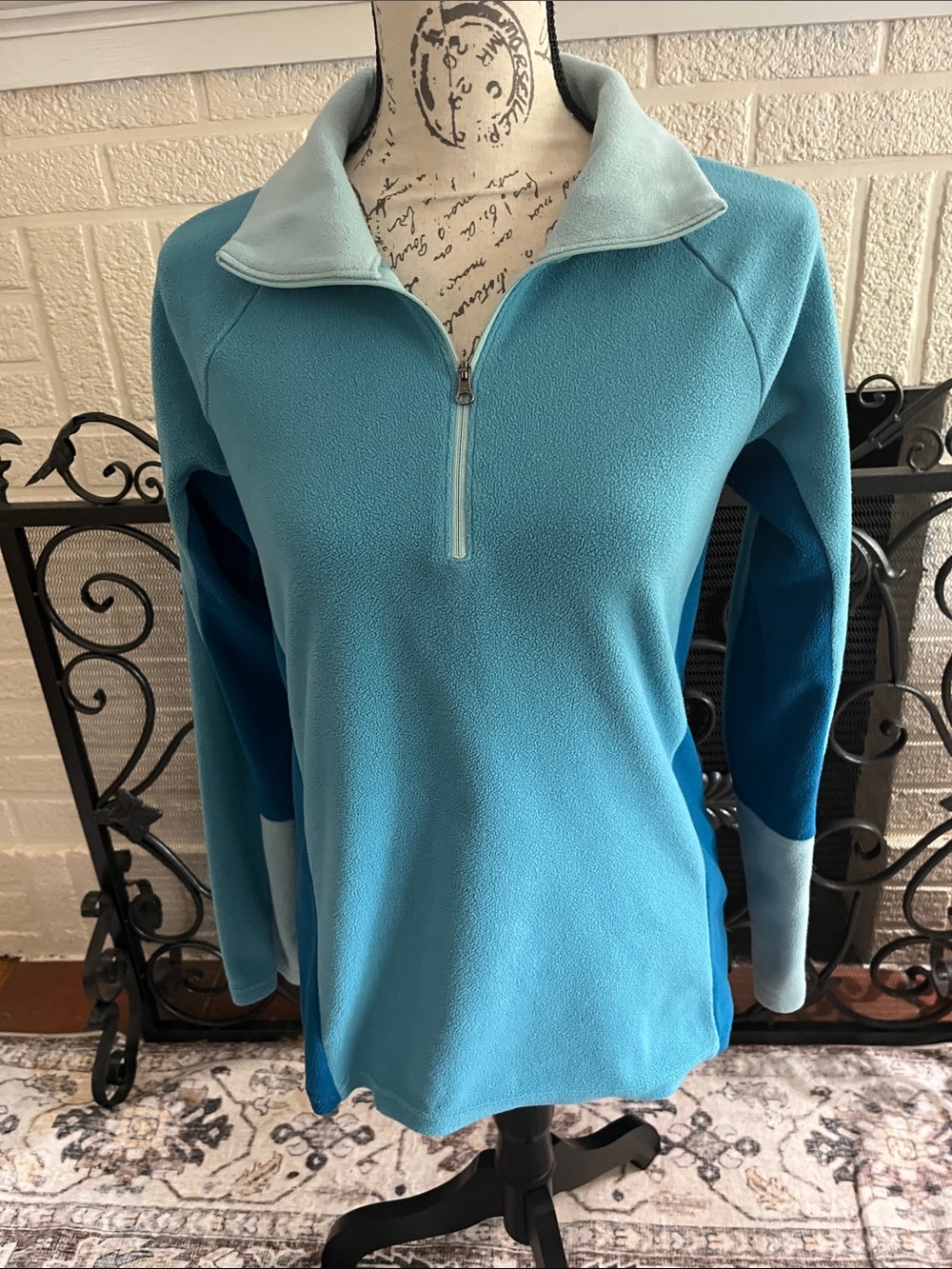 COLUMBIA Light Blue & Teal Half-Zip Fleece Pullover